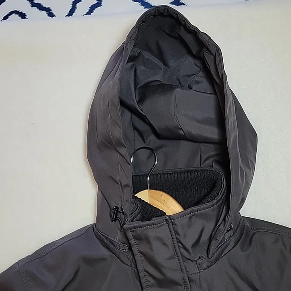 CALVIN KLEIN WINTER COAT SMALL - Picture 4 of 14